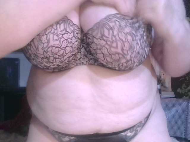 CharleeKendall's BongaCams show and profile