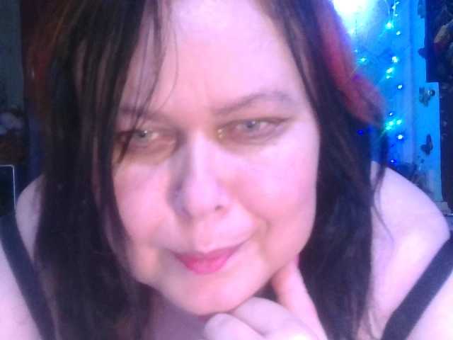 CharleeKendall's BongaCams show and profile