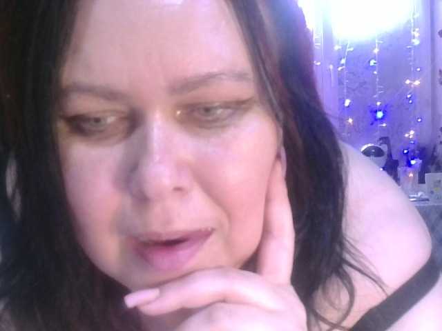 CharleeKendall's BongaCams show and profile