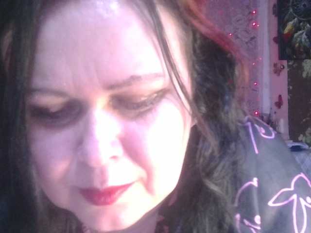 CharleeKendall's BongaCams show and profile