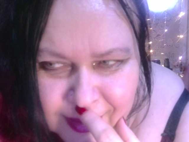 CharleeKendall's BongaCams show and profile