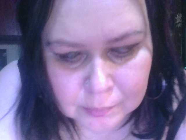 CharleeKendall's BongaCams show and profile