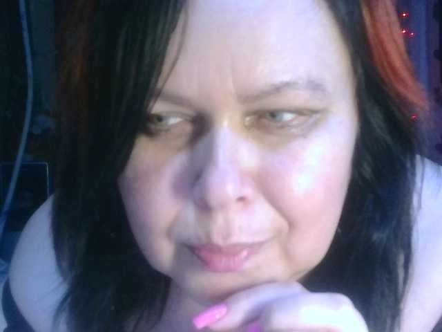 CharleeKendall's BongaCams show and profile