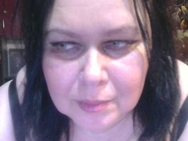 CharleeKendall's BongaCams show and profile