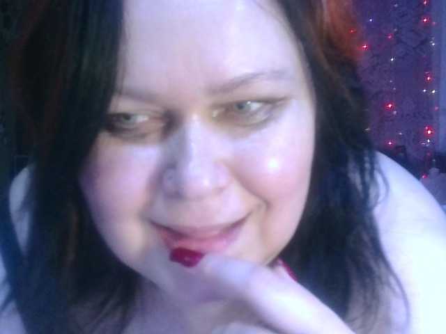 CharleeKendall's BongaCams show and profile