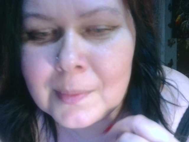 CharleeKendall's BongaCams show and profile