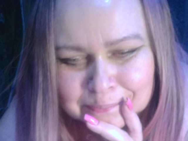 CharleeKendall's BongaCams show and profile