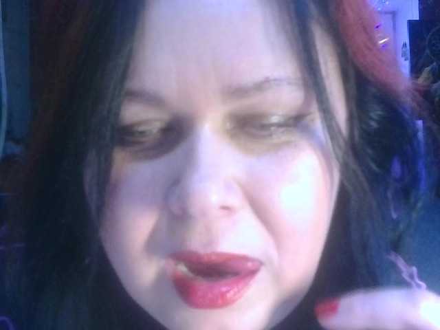 CharleeKendall's BongaCams show and profile