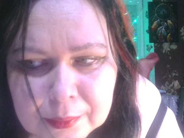 CharleeKendall's BongaCams show and profile