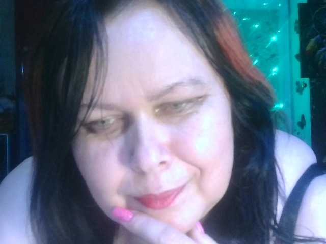 CharleeKendall live cam