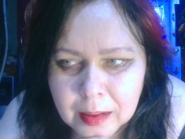 CharleeKendall's BongaCams show and profile