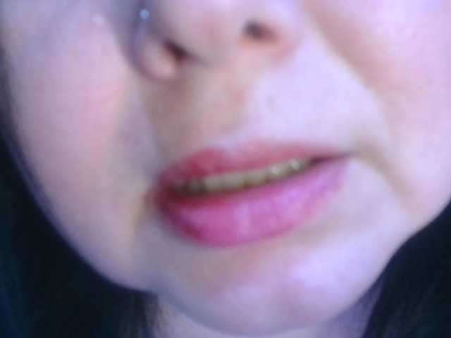 CharleeKendall's BongaCams show and profile