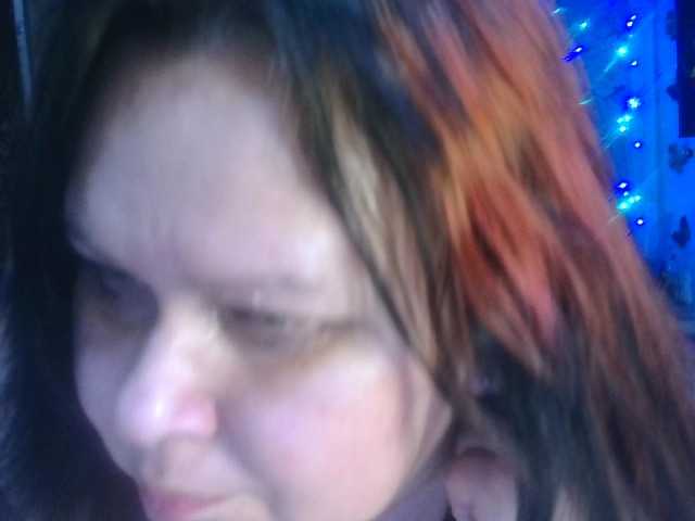 CharleeKendall's BongaCams show and profile