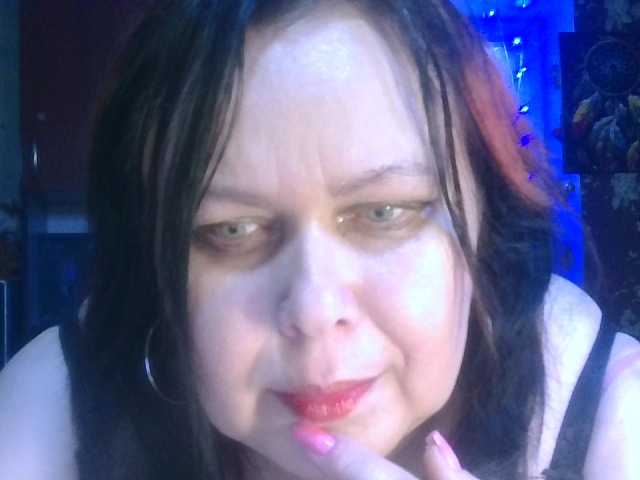 CharleeKendall's BongaCams show and profile