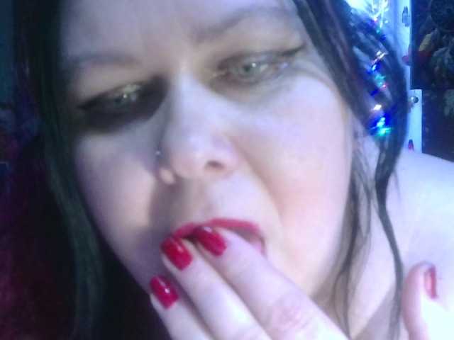 CharleeKendall's BongaCams show and profile