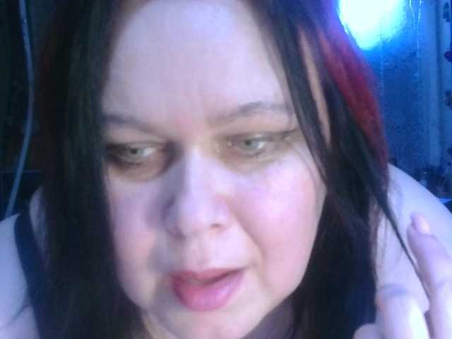 CharleeKendall's BongaCams show and profile