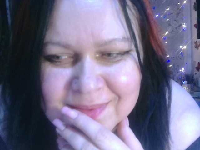 CharleeKendall's BongaCams show and profile