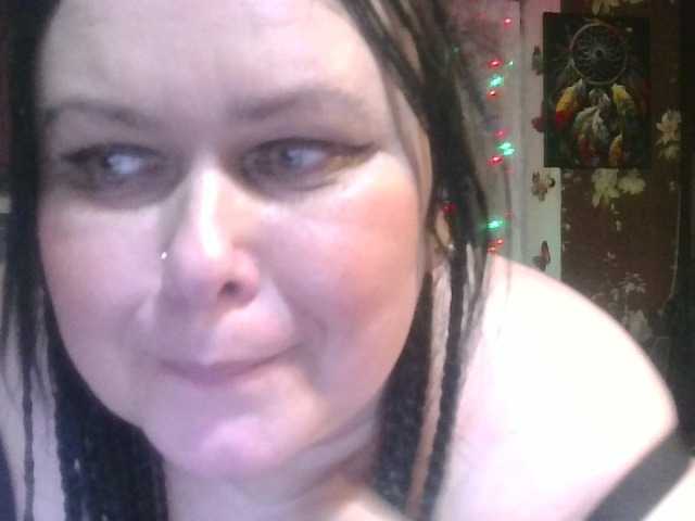 CharleeKendall's BongaCams show and profile