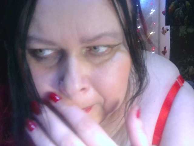 CharleeKendall's BongaCams show and profile