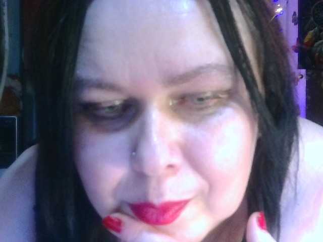 CharleeKendall's BongaCams show and profile