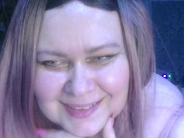 CharleeKendall's BongaCams show and profile