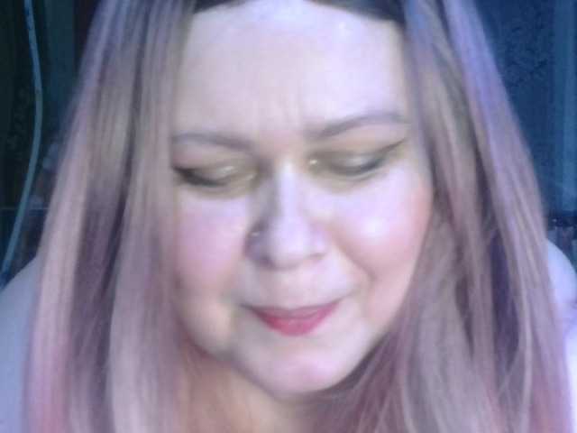 CharleeKendall's BongaCams show and profile