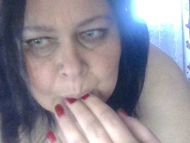 CharleeKendall's BongaCams show and profile