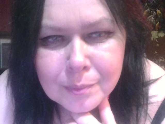 CharleeKendall's BongaCams show and profile