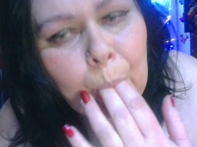 CharleeKendall's BongaCams show and profile