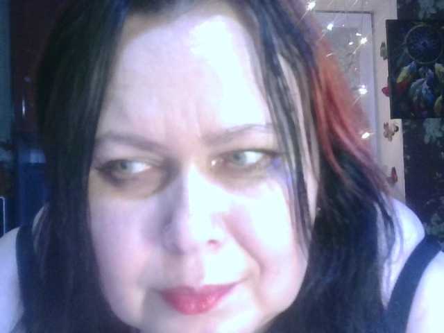 CharleeKendall's BongaCams show and profile