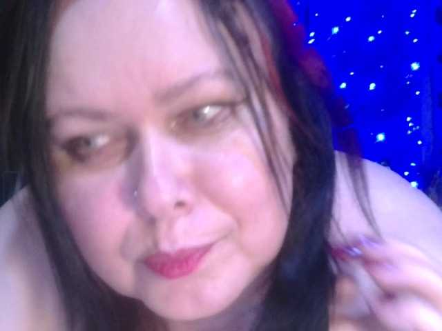 CharleeKendall's BongaCams show and profile