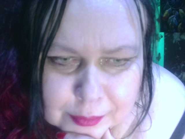 CharleeKendall's BongaCams show and profile