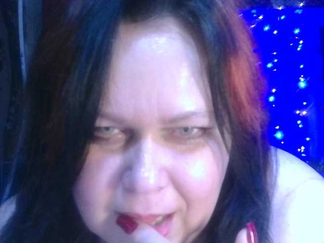 CharleeKendall's BongaCams show and profile