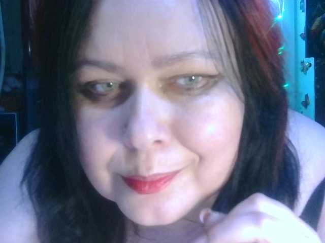 CharleeKendall's BongaCams show and profile