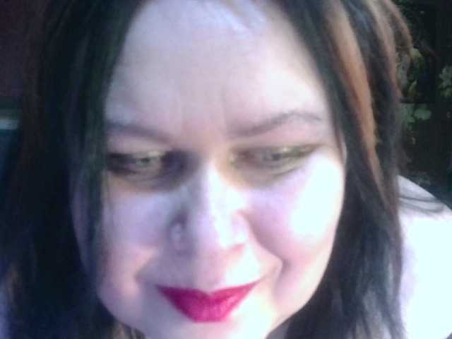 CharleeKendall's BongaCams show and profile