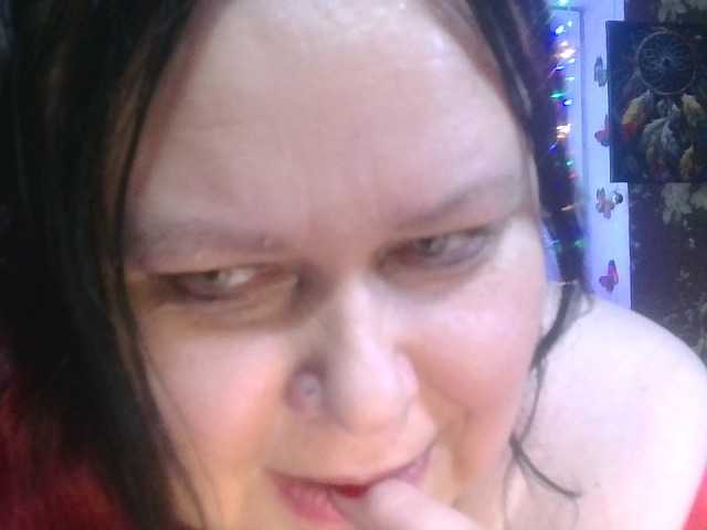 CharleeKendall's BongaCams show and profile