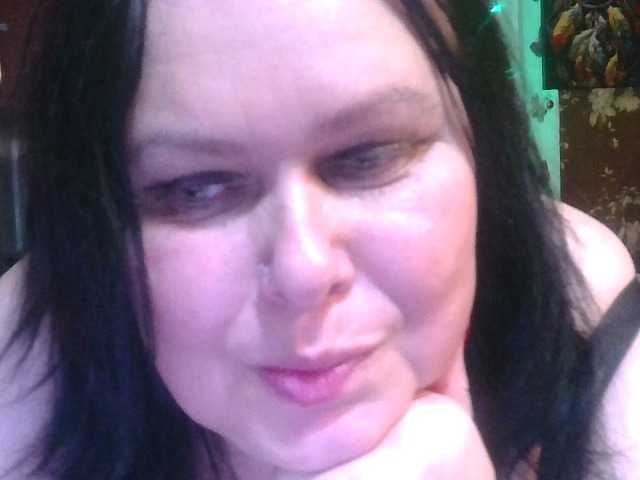 CharleeKendall's BongaCams show and profile