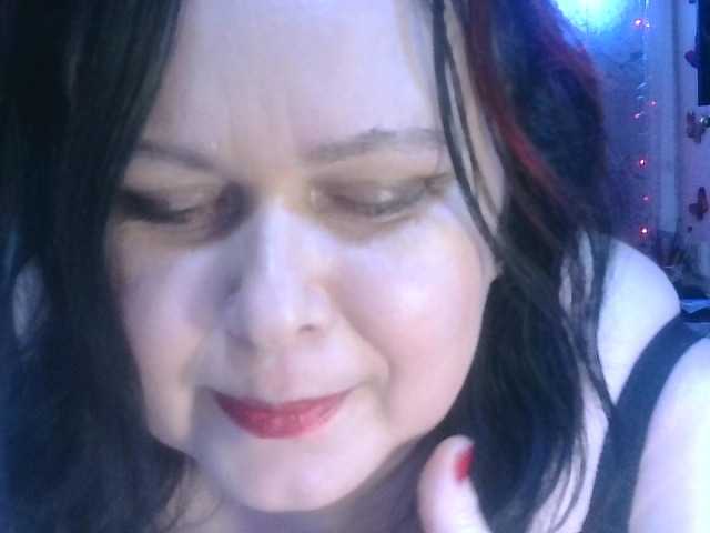 CharleeKendall's BongaCams show and profile