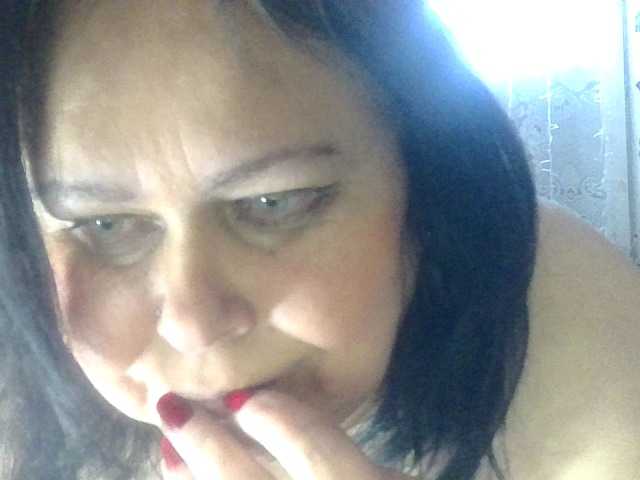 CharleeKendall's BongaCams show and profile