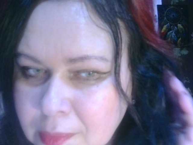 CharleeKendall's BongaCams show and profile