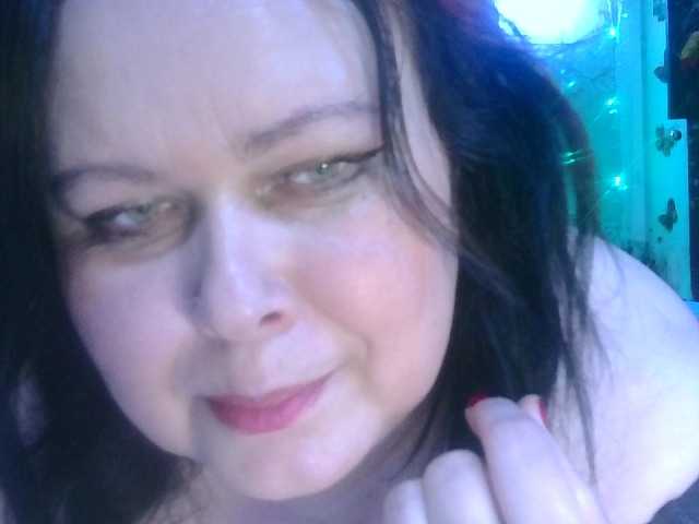 CharleeKendall's BongaCams show and profile