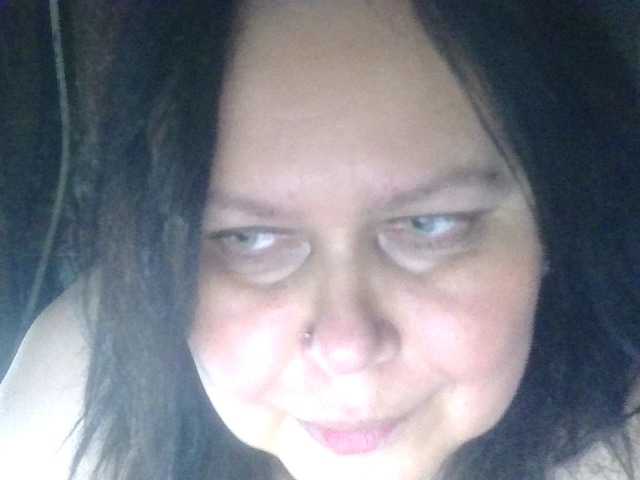 CharleeKendall's BongaCams show and profile