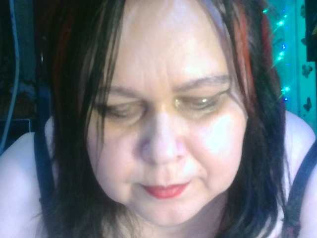 CharleeKendall's BongaCams show and profile