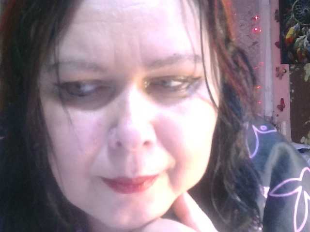 CharleeKendall's BongaCams show and profile