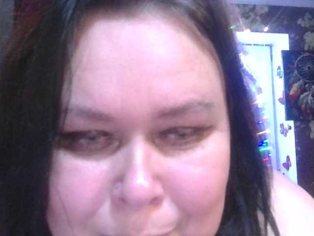 CharleeKendall's BongaCams show and profile