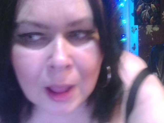 CharleeKendall's BongaCams show and profile