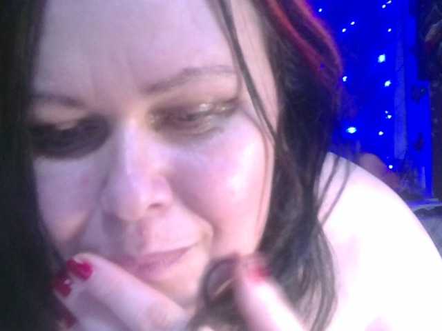 CharleeKendall's BongaCams show and profile