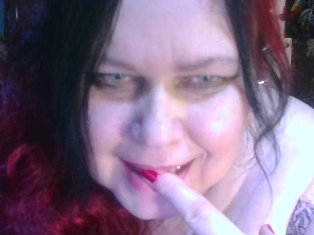 CharleeKendall's BongaCams show and profile