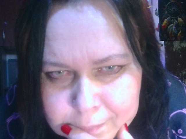 CharleeKendall's BongaCams show and profile