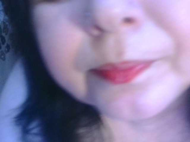 CharleeKendall's BongaCams show and profile